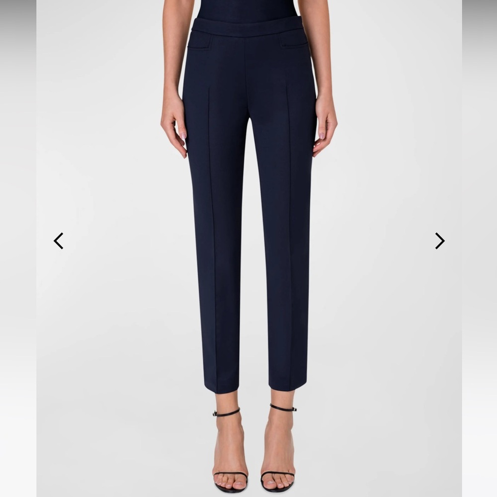 Akris Punto Franca Mid Rise Cropped Pants Navy Size 6